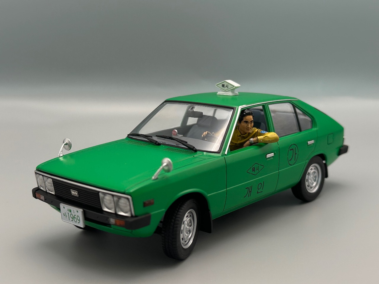 MMZ 1 24 Hyundai Pony Taxi Academy