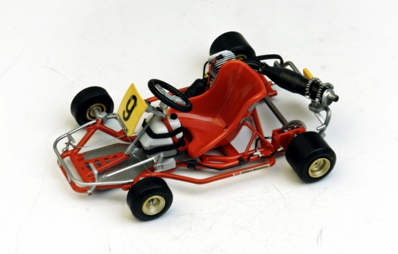 MMZ Fujimi 1 20 Ayrton Senna Kart 1981