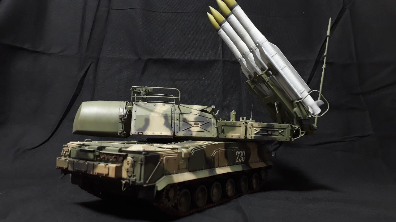 MMZ - Meng모델 1/35 Russian 9K37M1 BUK Air Defense Missile System