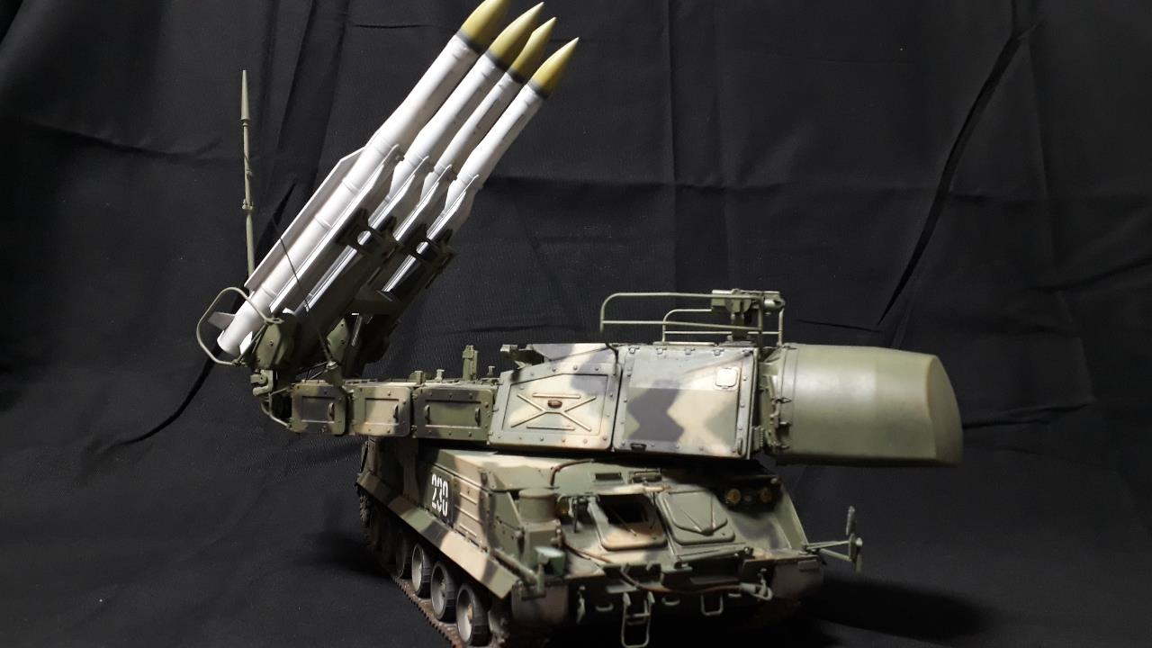 MMZ - Meng모델 1/35 Russian 9K37M1 BUK Air Defense Missile System