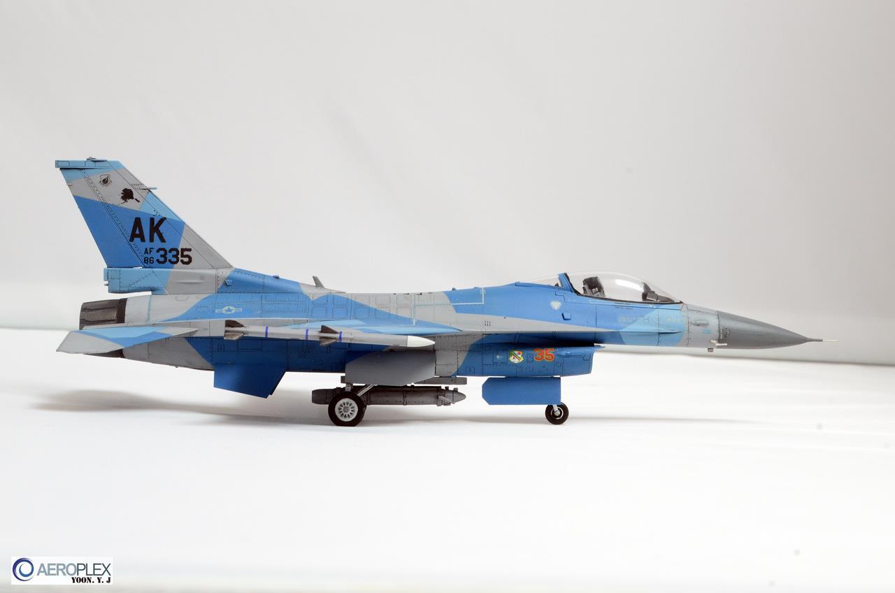 MMZ 1 72 TAMIYA F 16C ALASKAN SPLINTERS BLUE FOXES