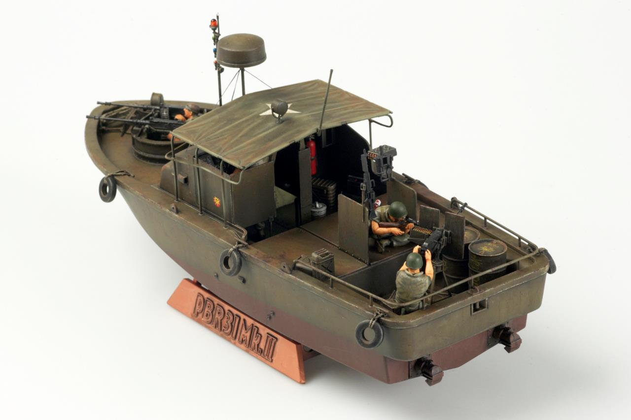 Mmz Us Navy Pbr 31 Mkii Patrol Boat River Pibber 135 Tamiya