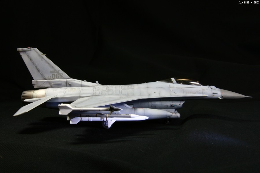 MMZ - KF-16C 아카데미